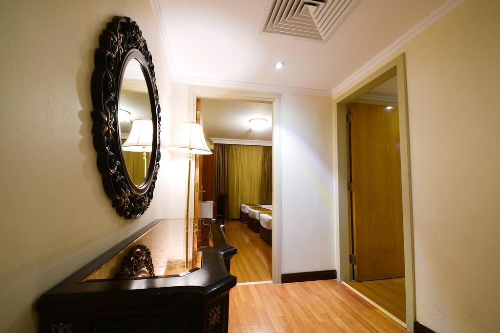 Luxurious Al Rawdah Suites 麦地那 外观 照片