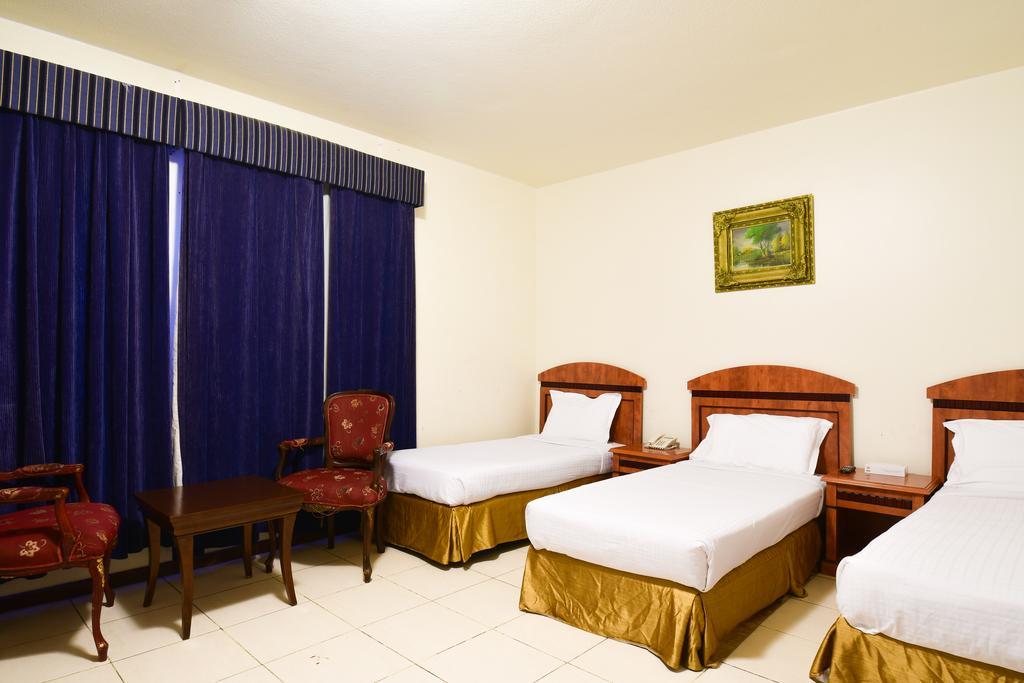 Luxurious Al Rawdah Suites 麦地那 外观 照片