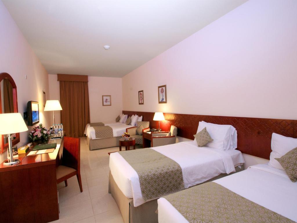 Luxurious Al Rawdah Suites 麦地那 外观 照片
