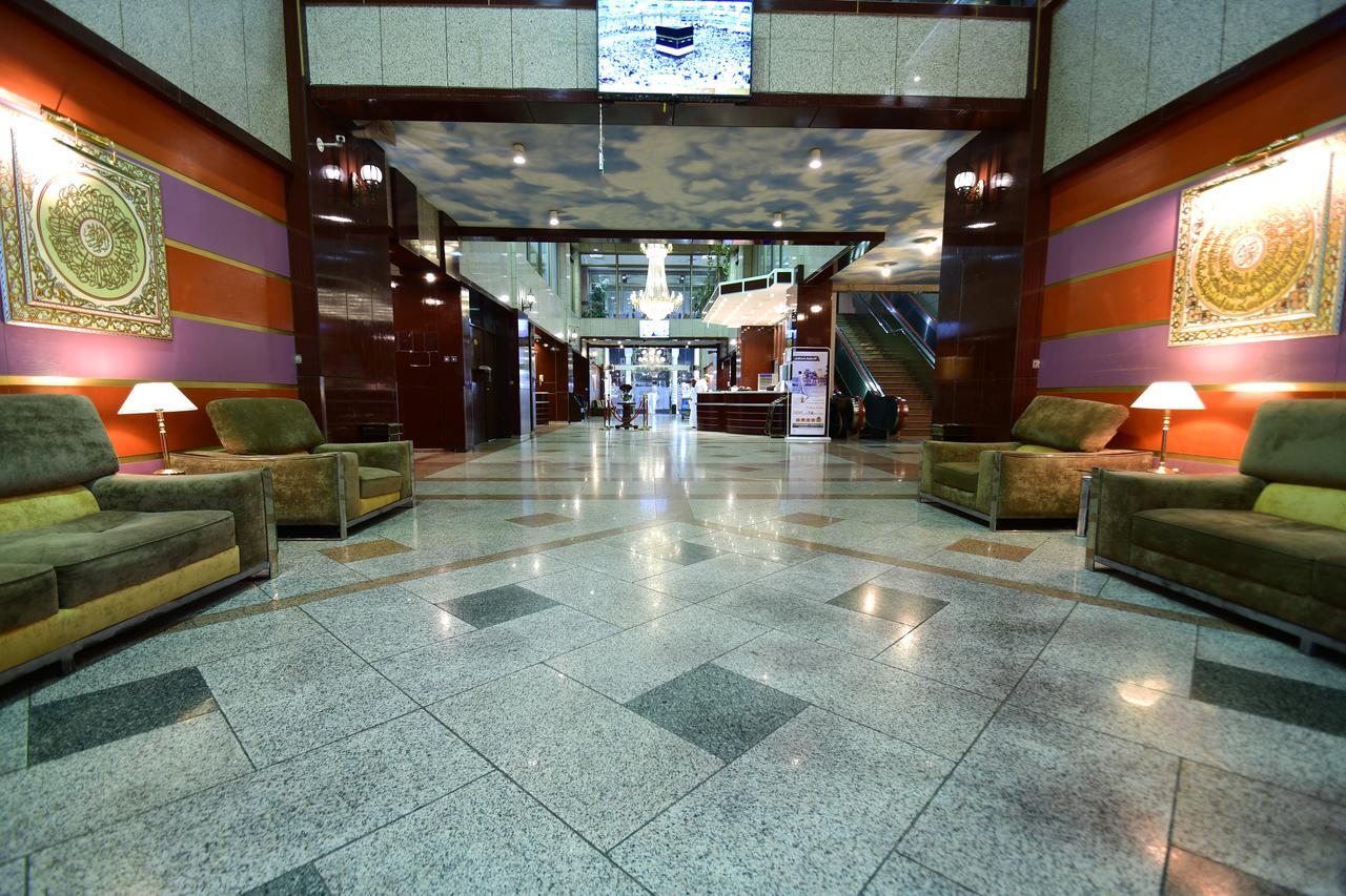 Luxurious Al Rawdah Suites 麦地那 外观 照片